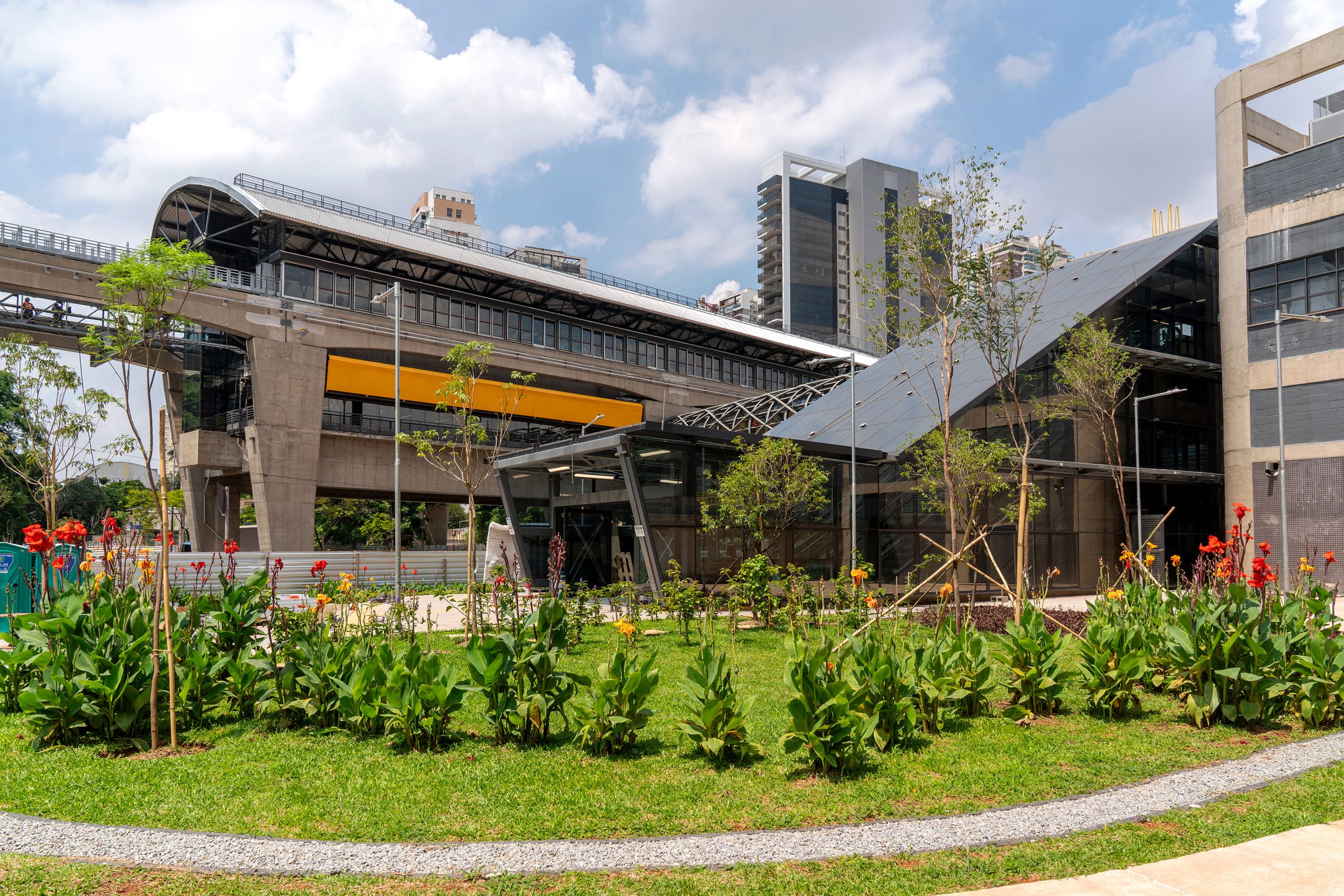 Foto da Estação Vila Cordeiro