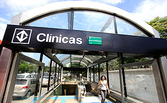 Foto da Estação Clínicas